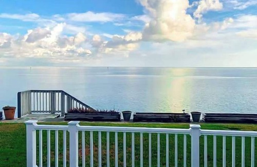 Port Isabel House | Bayside Waterfront Home with Patio & Games Room