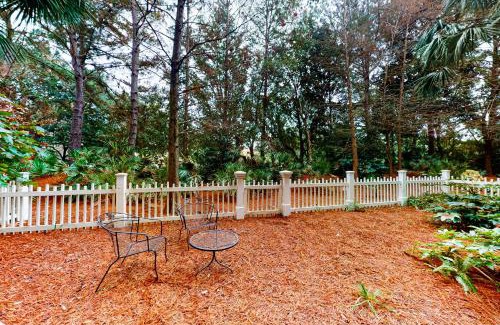 Baytowne Wharf Apartment | Baytowne Wharf Pilot House 117