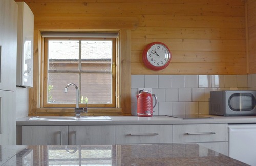 Nuneaton Cottage | Baytree Lodge - UK13322