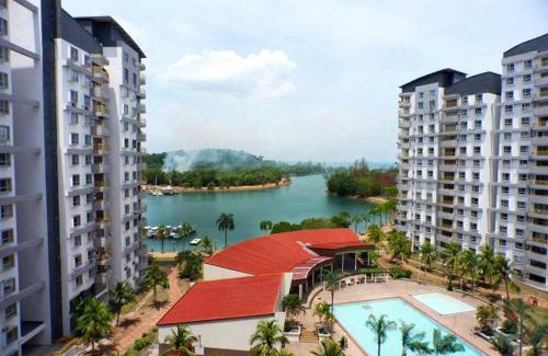 Baharu Apartment | BayView Villa Condominium Apartment A