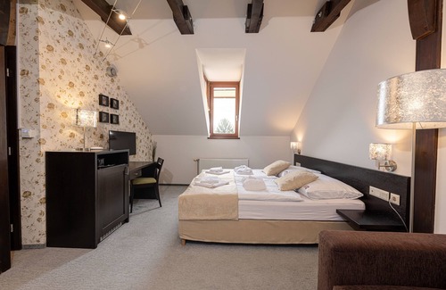 Esztergom House | Bazilika alatt Panzió