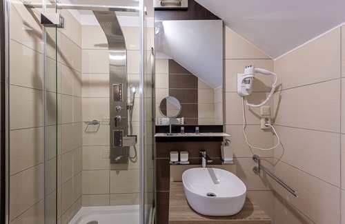 Esztergom House | Bazilika alatt Panzió