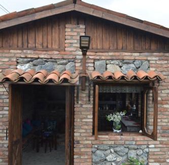 Eniseli Apartment | BB's Garden