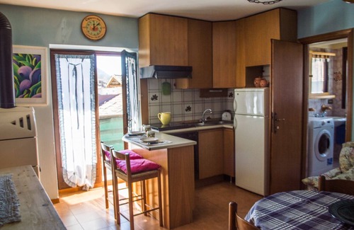 Bocenago Apartment | Bb waterfall apartment carè alto