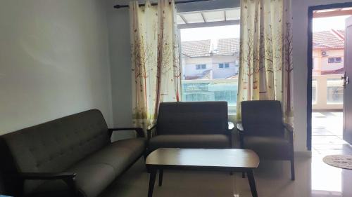 Klang House | BBT Double Storey Balcony Bukit Tinggi Home