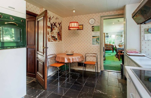 Tenneville House | Holiday Home in Lavacherie with Terrace