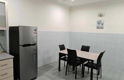 Hulu Kinta House | Be Stay Ipoh with parking - 14pax, 5Rooms