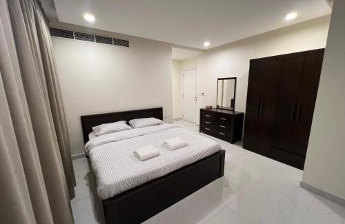 Al Ghubrah Ash Shamaliyyah Apartment | Beach 24 Residency