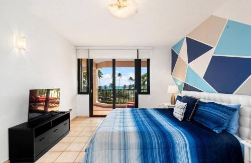Candelero Abajo Apartment | BEACH ACCESS + 3 Pools + OCEAN VIEWS - 2BR In Palmas - Sleeps 7