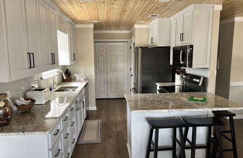 Port St. Joe Cottage | Beach and Bay access!. Close to State Park! Boat friendly.