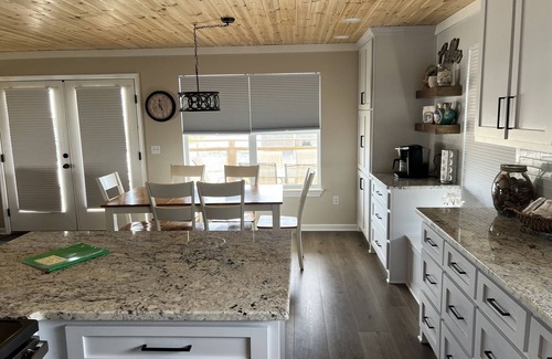 Port St. Joe Cottage | Beach and Bay access!. Close to State Park! Boat friendly.