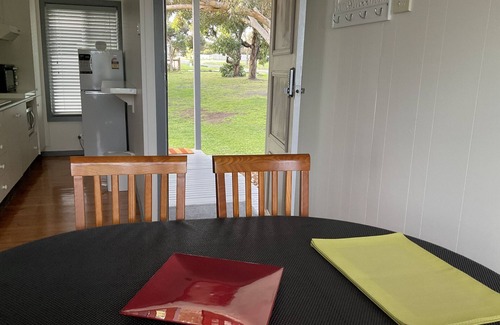 Kilcunda Cottage | Beach and Bush - La Cabaña by the Sea Kilcunda