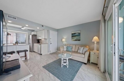 North Carolina Coast Villa | Beach Bliss (1-Bedroom Villa) by RedAwning