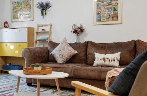 Sharp Park Apartment | Beach Block 2-Bed with Coastal Palm Trees and Yard