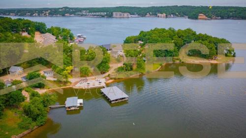 Lake Ozark House | Beach Cabin #2