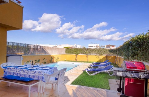 Playa de Palma Villa | Beach Chalet in Palma, C'an Pastilla