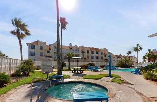 Corpus Christi Apartment | Beach Club: The Lighthouse