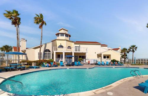 Corpus Christi Apartment | Beach Club: The Lighthouse