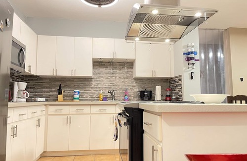 Isabela Villa | Beach condo with Pool and Ocean View