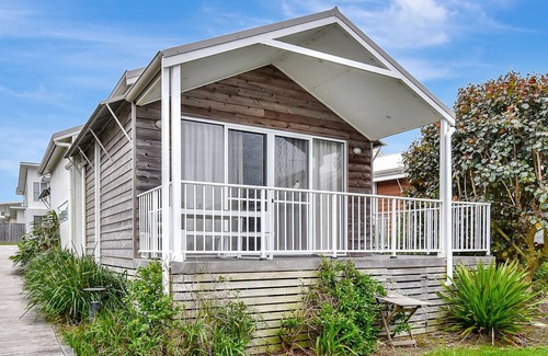 Caves Beach Villa | Beach Daze at Caves Beach Villas