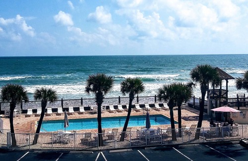 Bostwick Park Condo | Beach DAZE Hideaway : Modern Studio Condo near The Beach