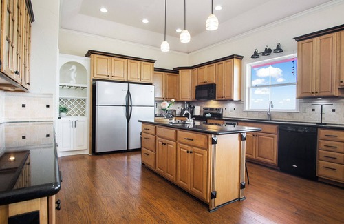 Crystal Beach House | Beach Front Cottage with Beautiful Ocean Views!