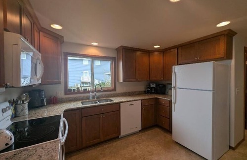 Florence House | Beach Front, Dog Friendly, 2 Bd, 2 Bath stunning views