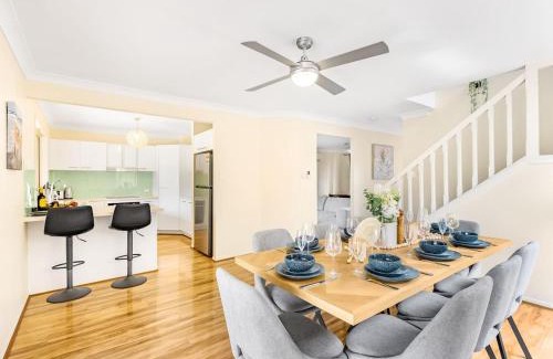 Clontarf House | Beach Front Holiday Home with Pool, Prime Location