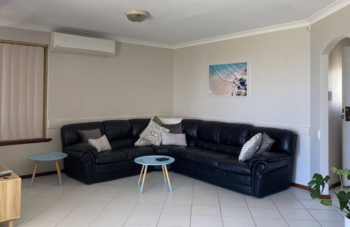 Silver Sands House | Beach front house with easy access to beach path