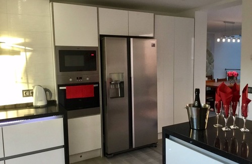 Torrevieja Villa | BEACH FRONT-LINE/Private Pool/Car not necessary/Air Con/Wi-Fi