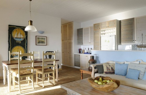 Pisses Apartment | Beach-Front Luxury Secluded Seaside Apartment