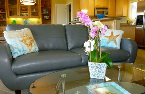 Pacific Grove Condo | Beach front spacious condo/walk everywhere. downtown, beaches, parks, sights