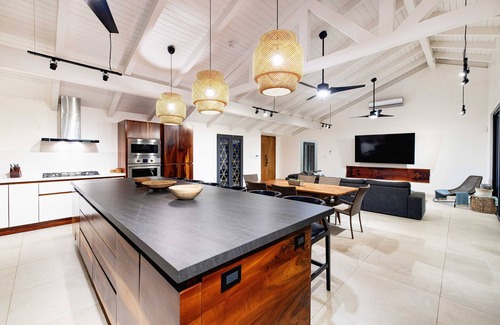 Playa Flamingo House | Beach front, STUNNING Ocean View and fabulous POOL all in one place