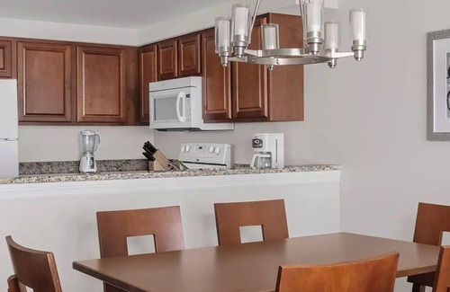 Daytona Beach Resort | Beach Front Wyndham Ocean Walk Resort Luxurious 2BR/2BA Deluxen