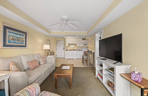 North Litchfield Beach Apartment | Beach Getaway -Litchfield Resort