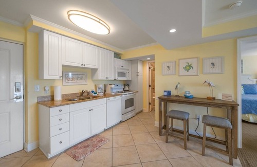 North Litchfield Beach Apartment | Beach Getaway -Litchfield Resort
