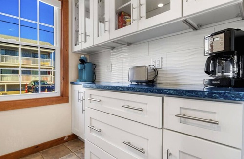 Old Orchard Beach Apartment | Beach Getaway: 5BR Home Near Attractions