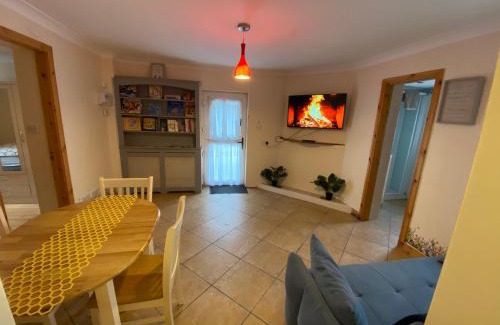 Downings Apartment | Beach Golf Getaway Apt 1