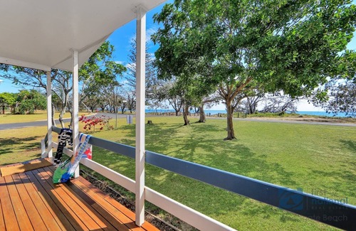 Woodgate House | Beach Holiday Escape @ Low Tide