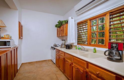 Negril Condo | Beach House Condos Garden Studio I - 7mile Beach Jamaica