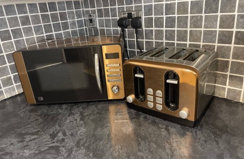 Southport Apartment | Beach House Courtyard 1 bed