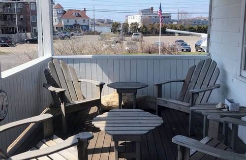 Allerton House | Beach House -discounted rates- 20 yards from Nantasket Beach