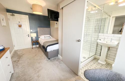 Seahouses Hotel | Beach House Hotel