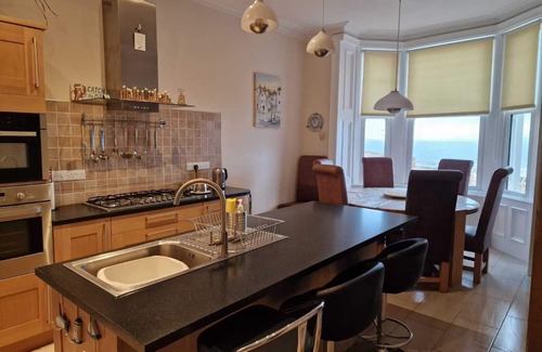 Lower Largo House | Beach house in Lower Largo with direct access to the sea and beautiful views