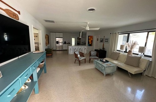 Laurel House | Beach house Nokomis