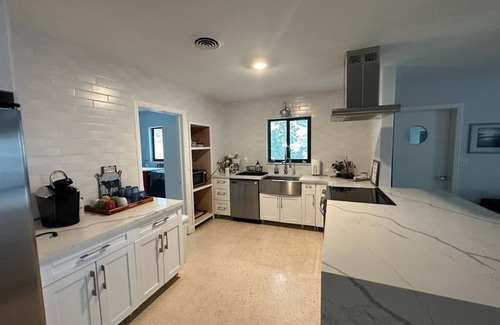 Laurel House | Beach house Nokomis