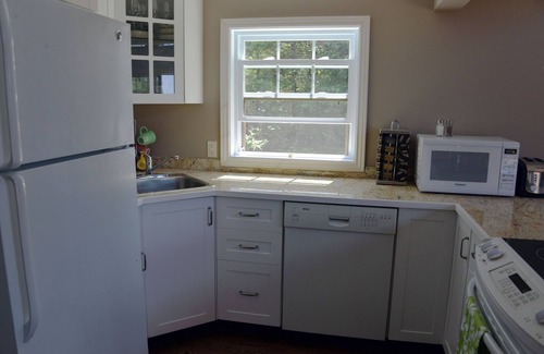 Manitoulin District Cottage | Beach house on Square Bay