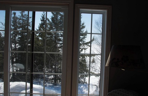 Manitoulin District Cottage | Beach house on Square Bay