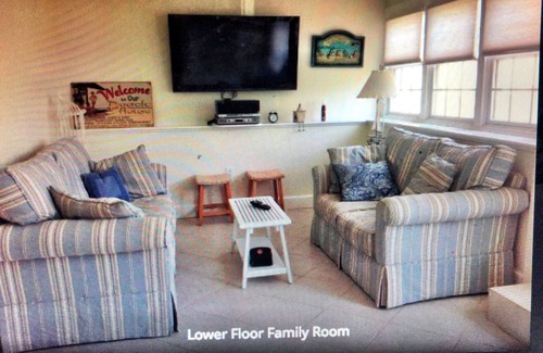 Waveland House | BEACH HOUSE only steps away from the beach.