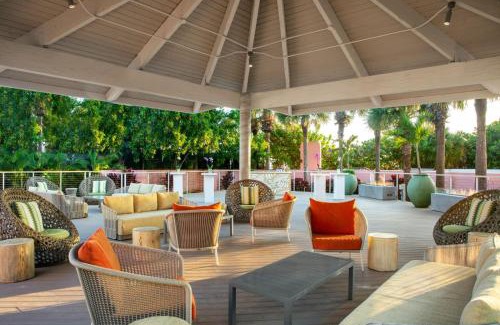 Belle Vista Hotel | Beach House Suites by the Don CeSar